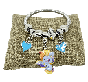 Pulsera de metal con dije de pony y corazones
