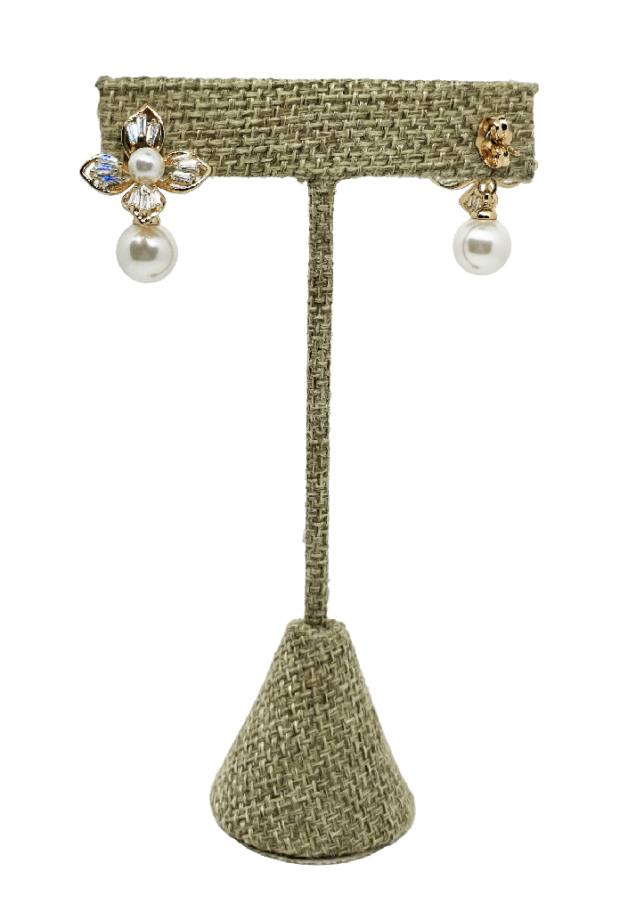 Aretes dorados de rodio con perlas