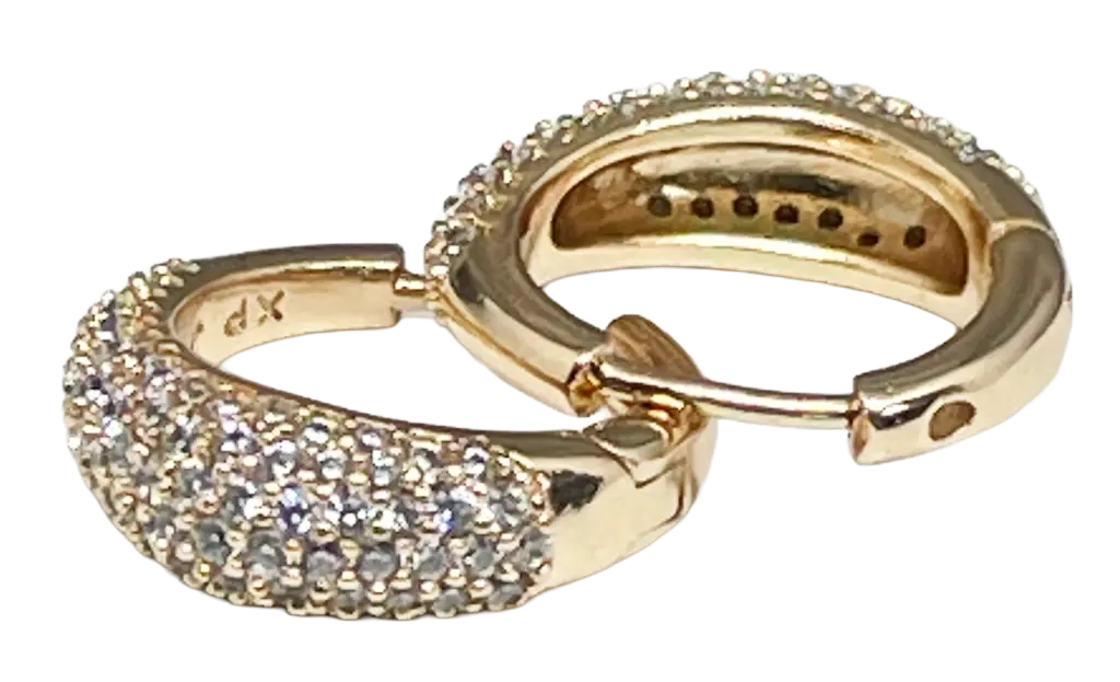argollas-doradas-de-rodio-con-brillantito.webp