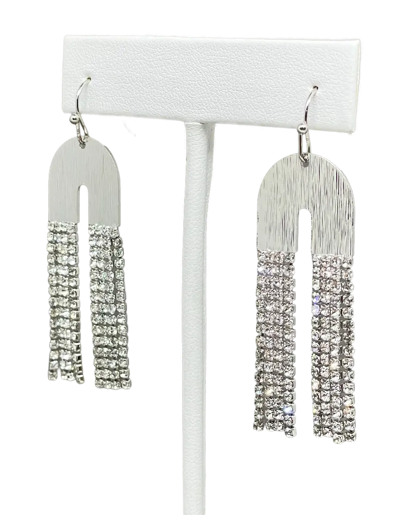 aretes-plateados-de-fiesta-con-brillantito-shatzi-guatemala.webp