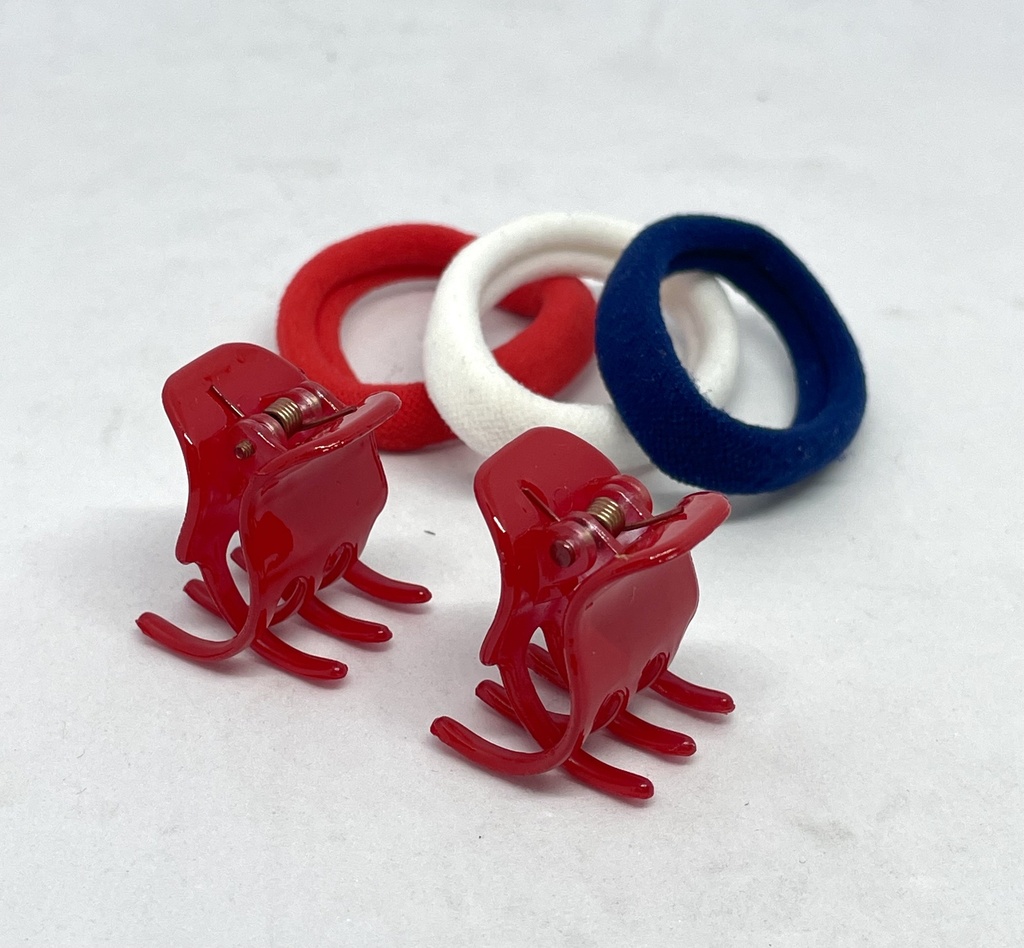 Set de ganchos rojos y tres colas