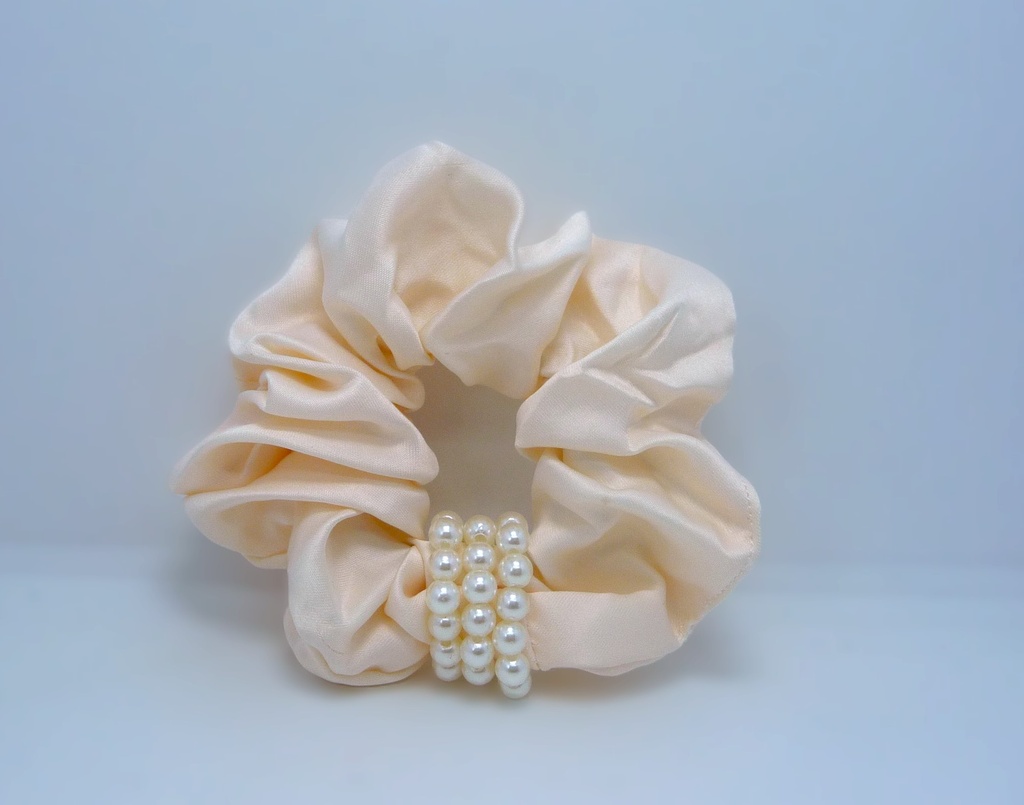 Cola con perlas - Scrunchie