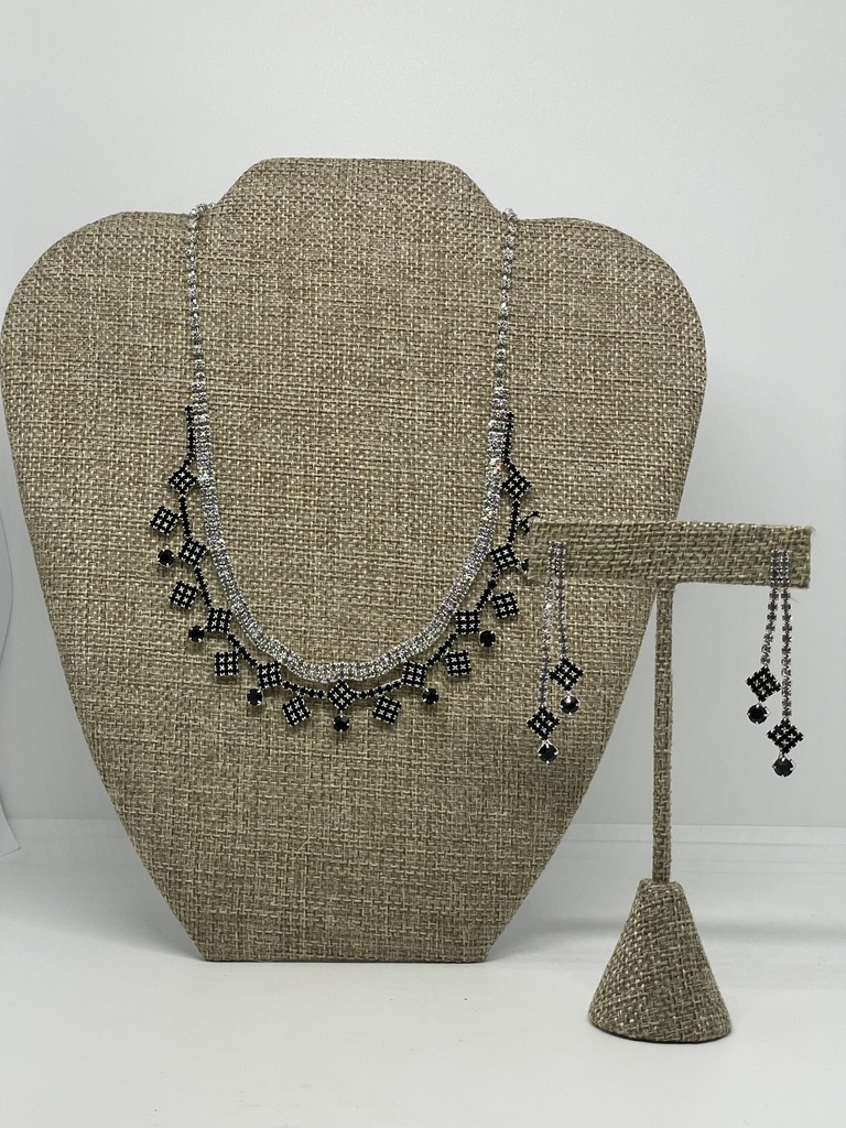 Collar y aretes de brillantito