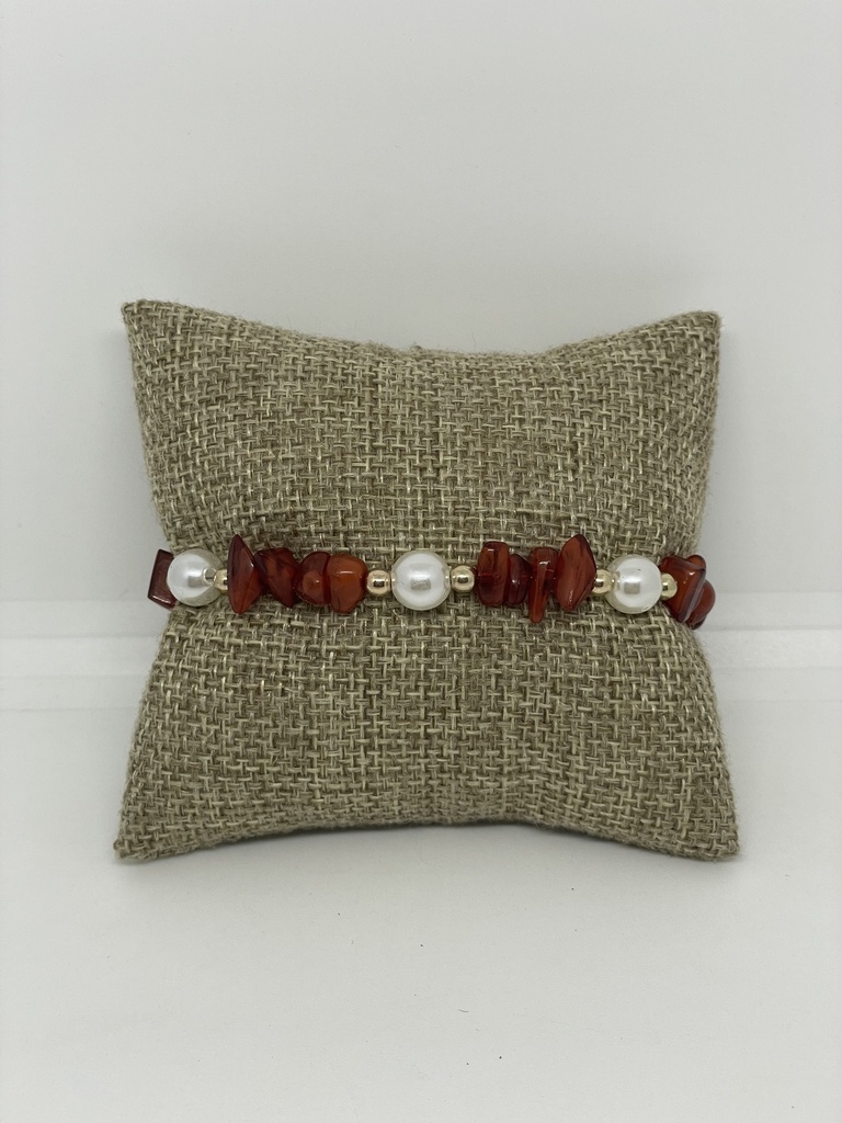 Pulsera de piedras con perlas