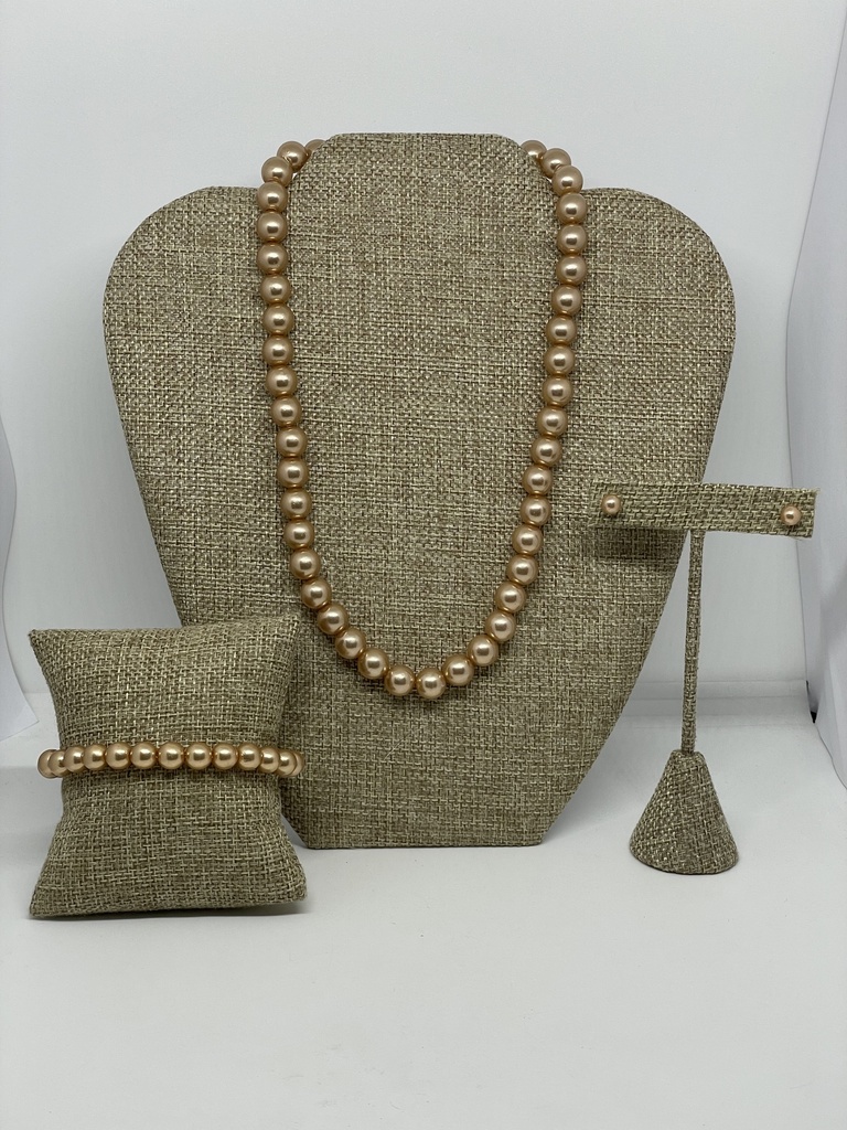 Set de collar y arete con pulsera de perlas