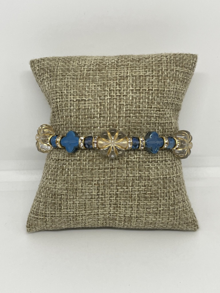 Pulsera con flores y brillantitos