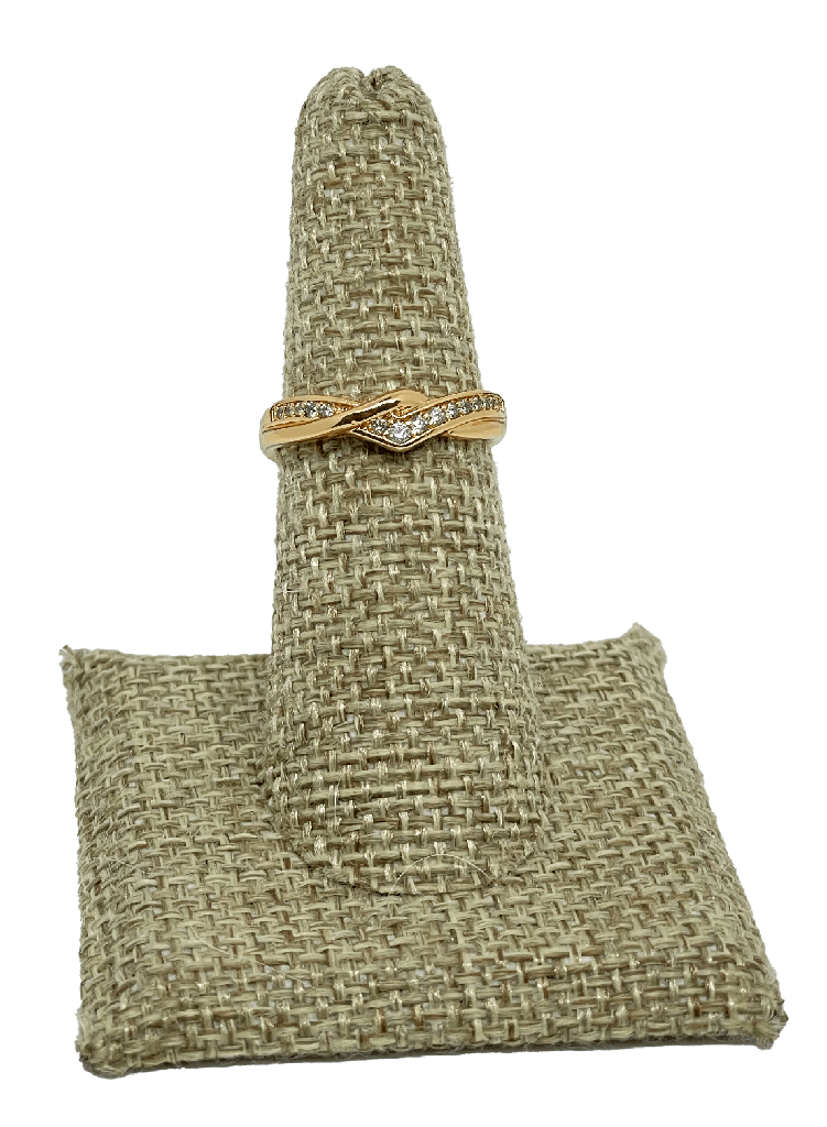 Anillo de rodio dorado con brillantito