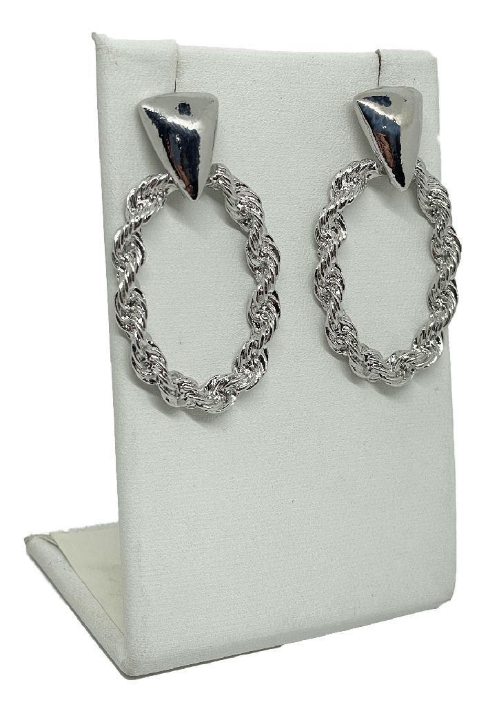 Aretes de metal 2.6 x 4.6 cm
