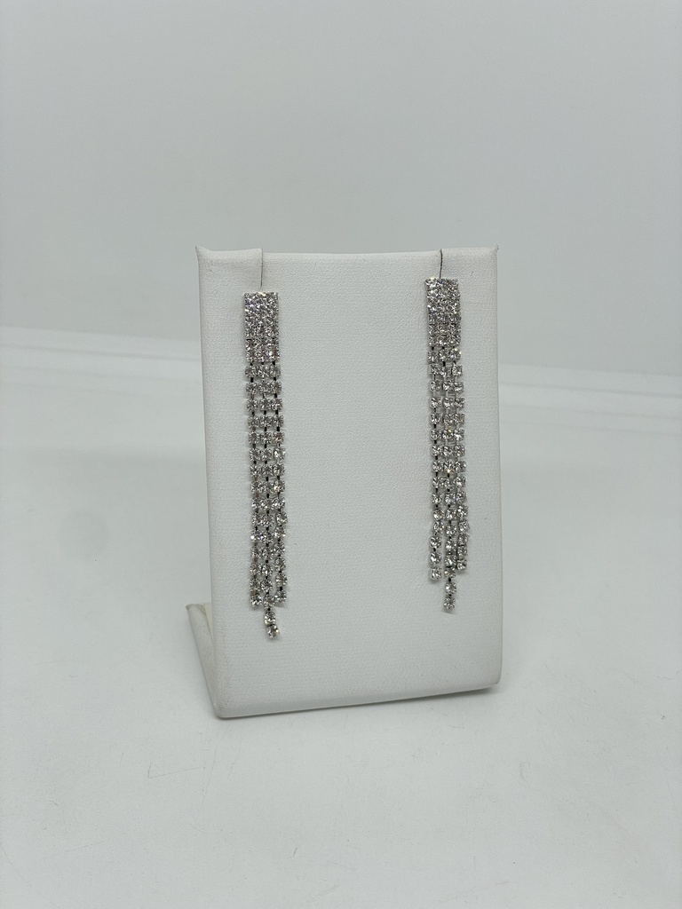 Aretes plateados con brillantitos