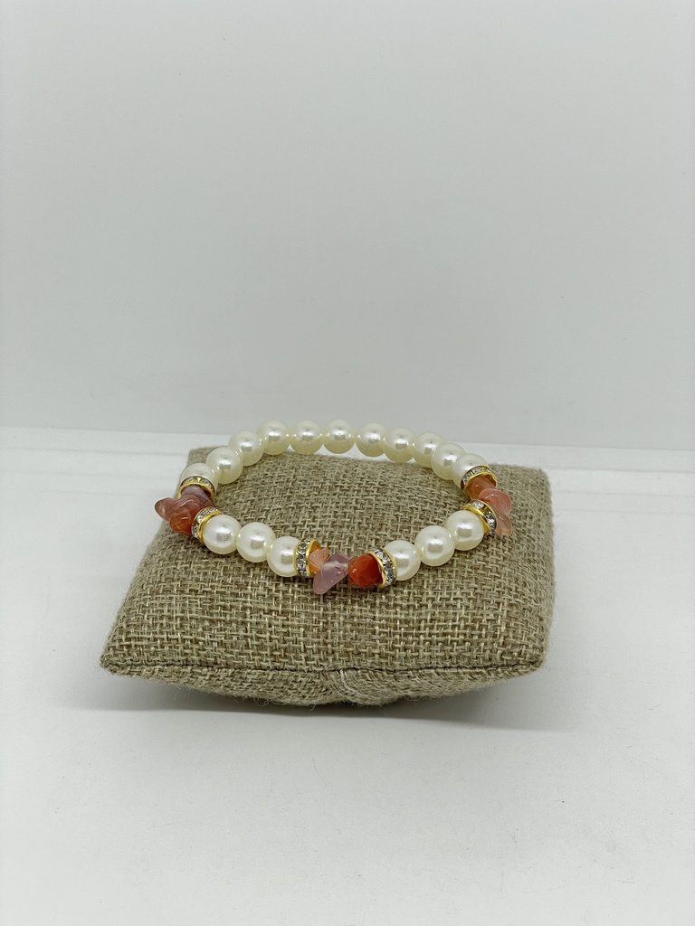 Pulsera de perlas blancas con brillantitos