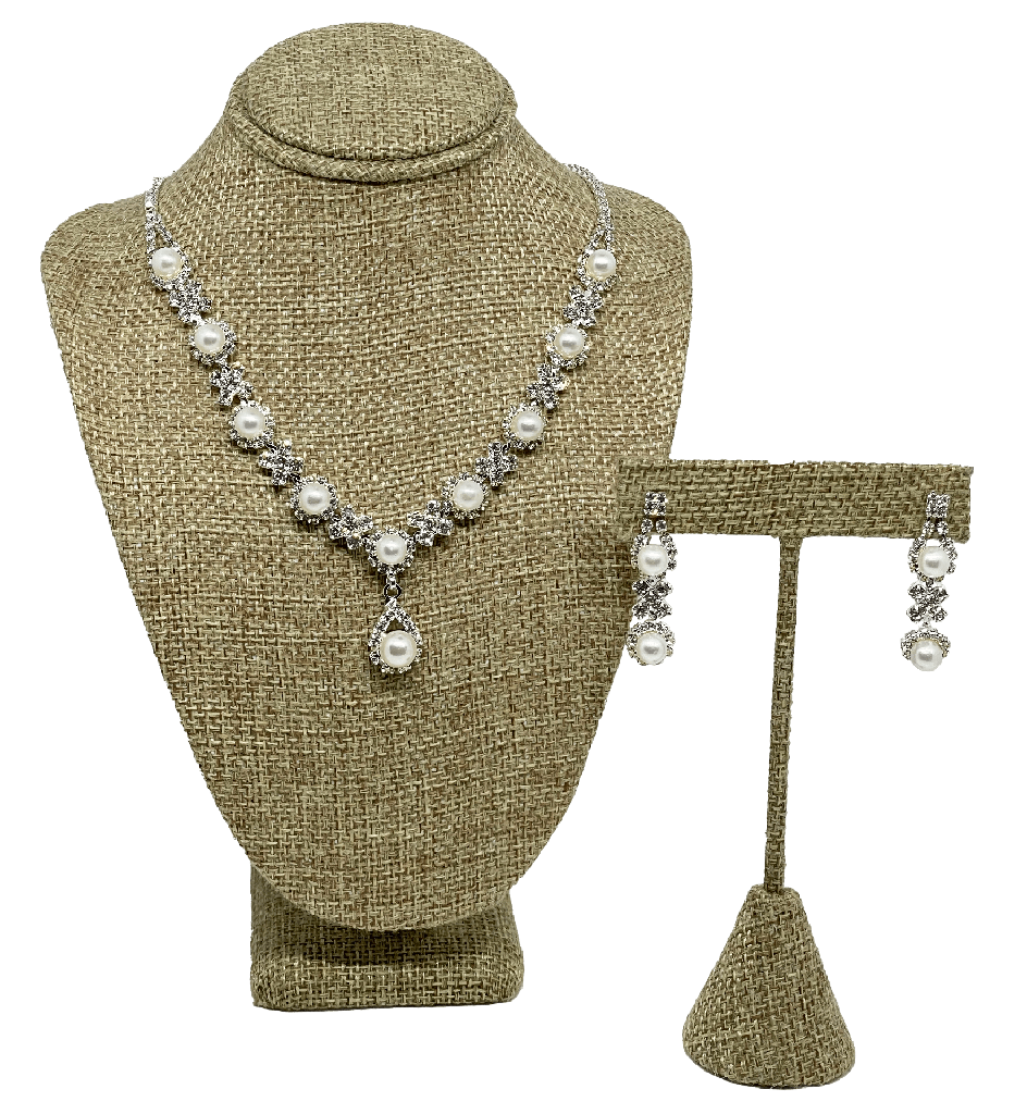 Set de collar y aretes plateado de brillantito con perla