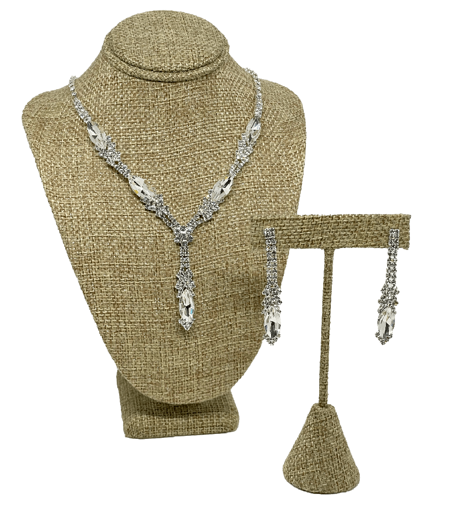 Set de collar y aretes con brillantito