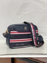 Bolsa de cuerina con rayas