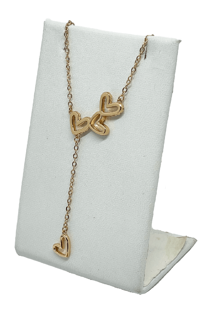 Cadena dorada de rodio con corazones