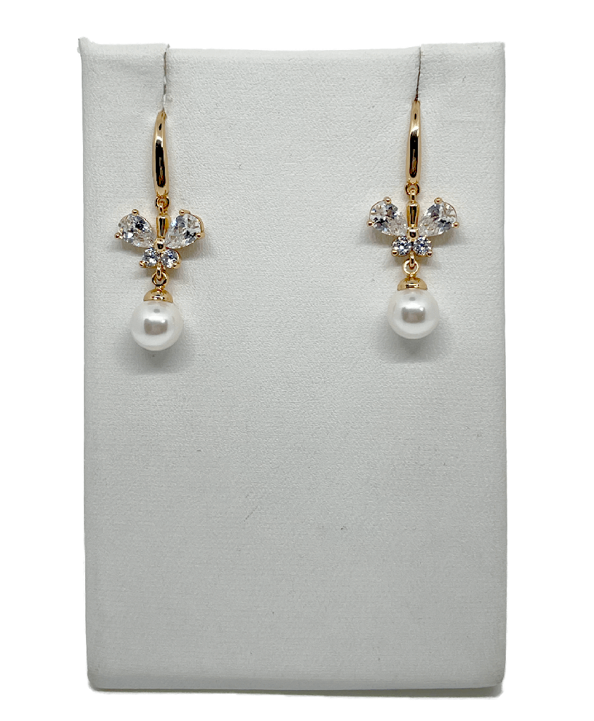 Aretes dorados de rodio con perlas y mariposas