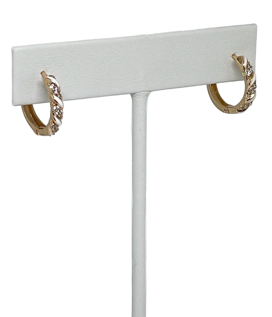 Aretes dorados de rodio con blanco