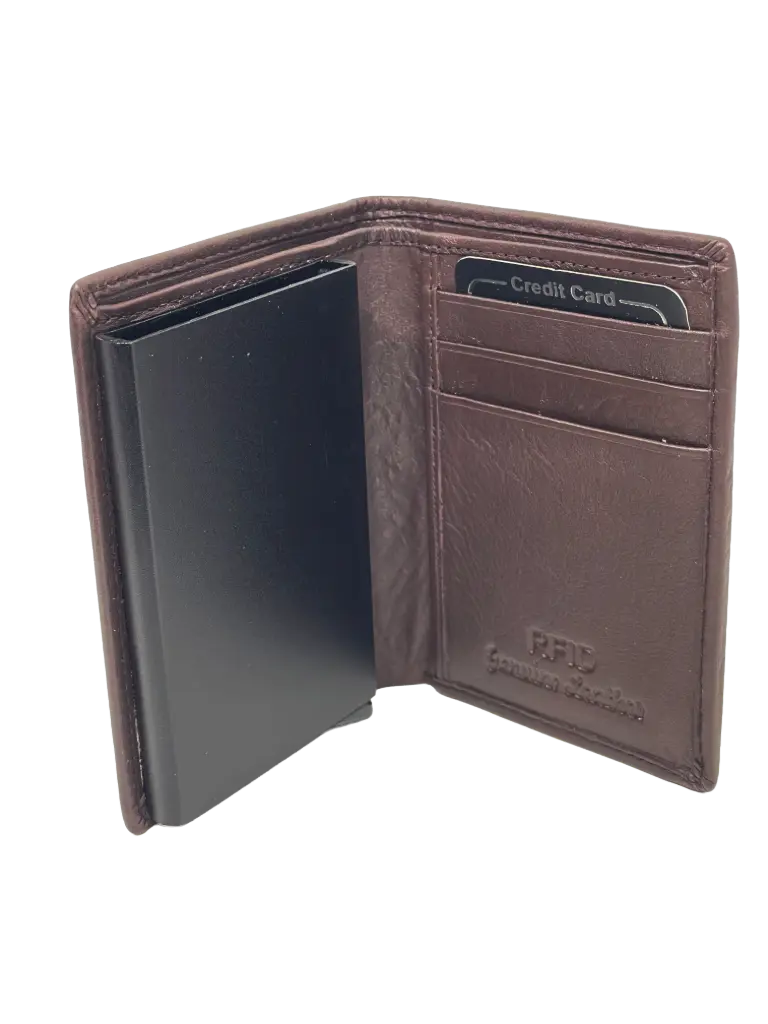 Tarjetero automático de cuero