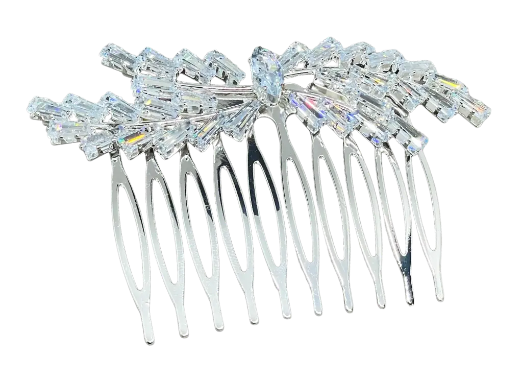 Peineta plateada con brillantito