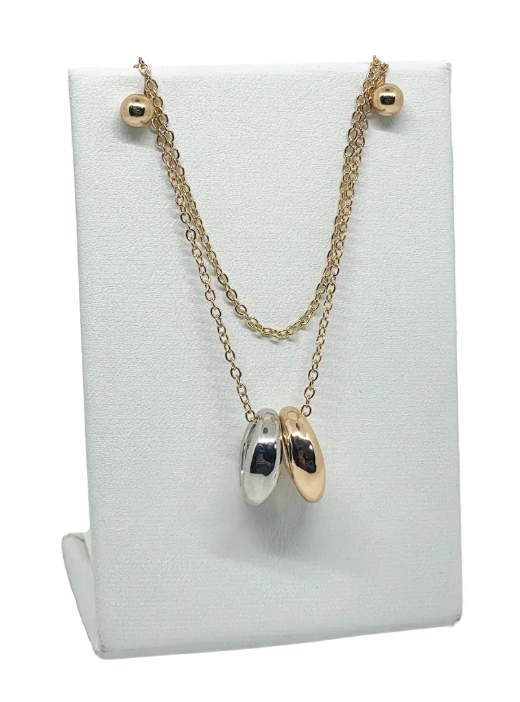 Set de collar y aretes dorados y plateado