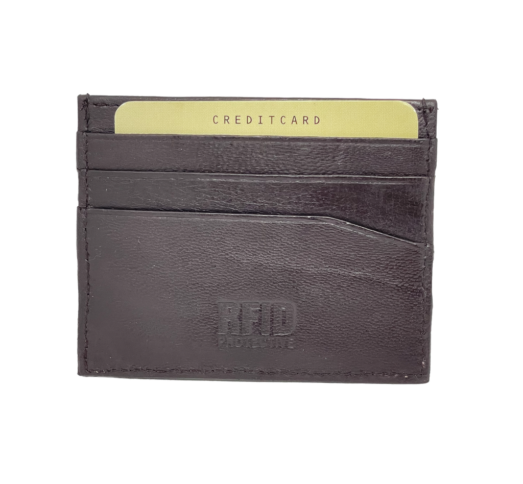 Tarjetero de cuero café