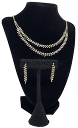 Collar y aretes con brillantito
