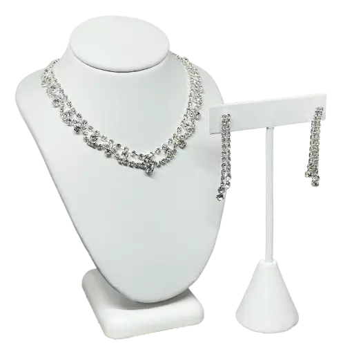 [65884] Set de collar y aretes plateado con brillantitos