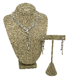 [67677] Set de collar y aretes plateado con brillantito