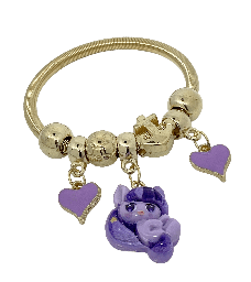 Pulsera de metal con dije de pony y corazones
