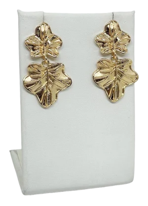 Aretes de metal
