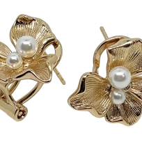 Aretes dorados de rodio de flor con brillantito