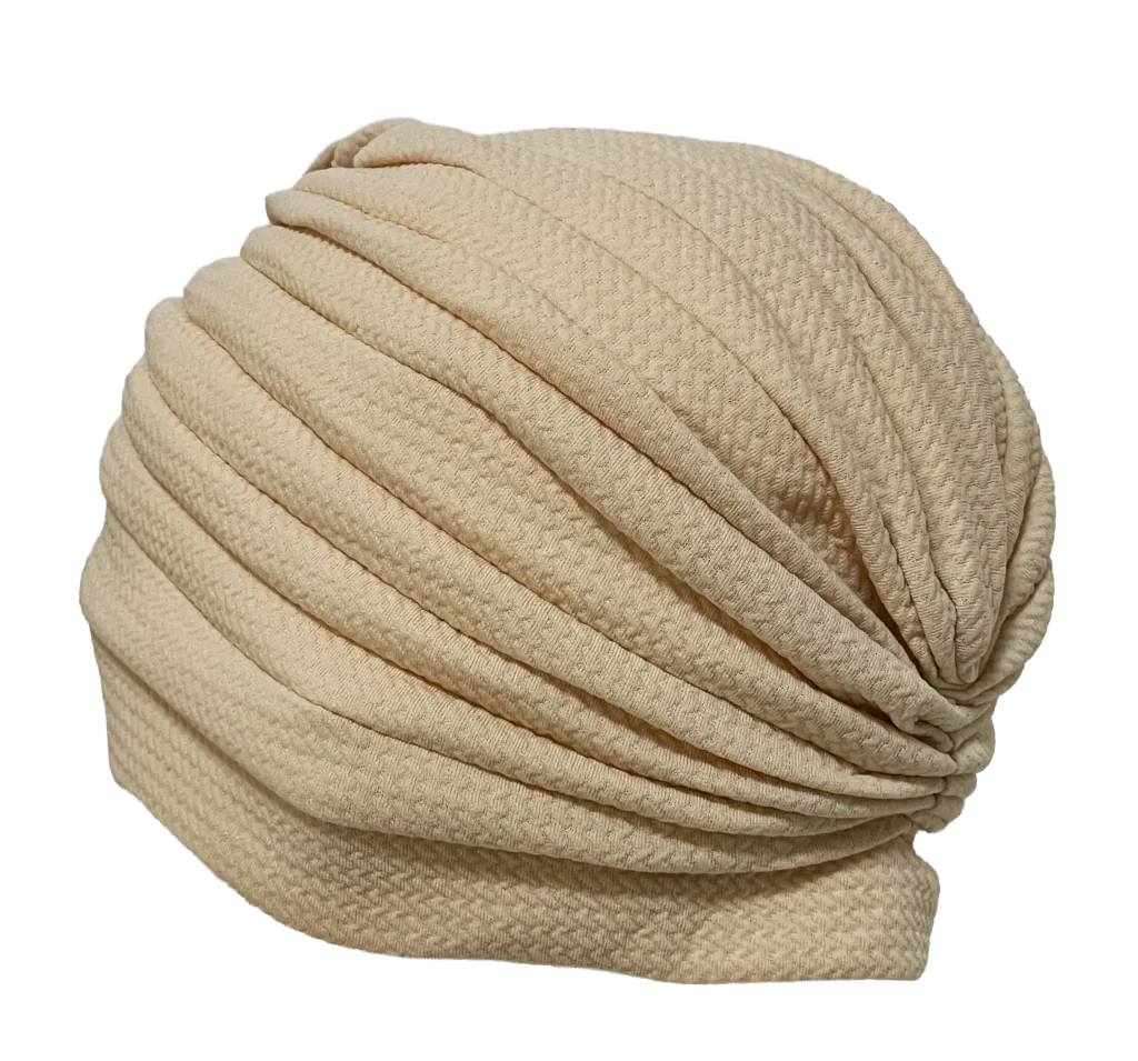 Turbante beige con diseño-gallery-0