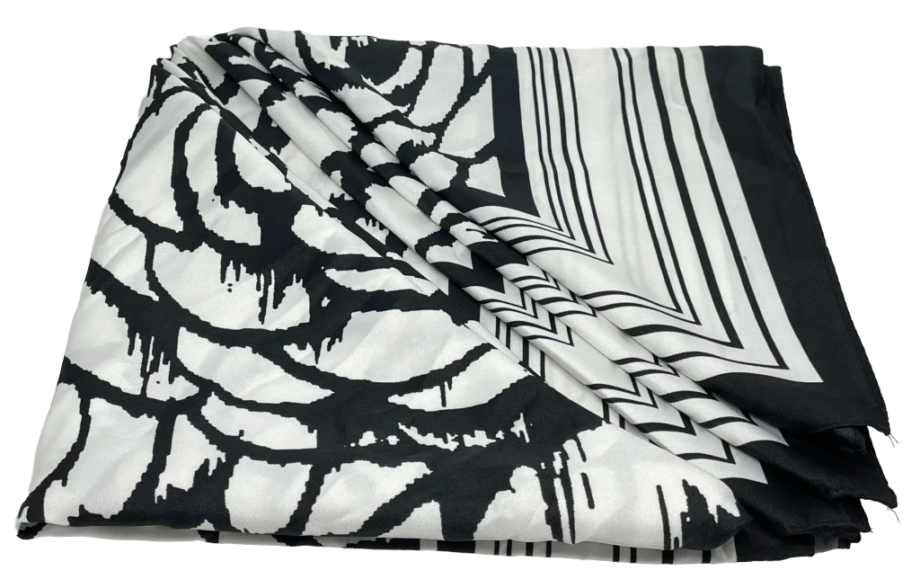 Pañuelo cuadrado blanco con negro-gallery-0