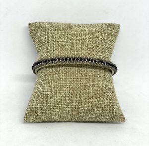 Pulsera de aro dorado con gris