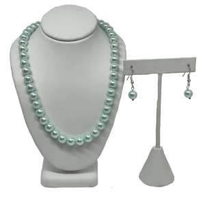 Set de collar y aretes de perlas celestes